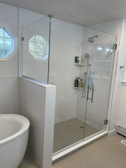What to Expect When Having a Glass Shower Door Installed in Connecticut